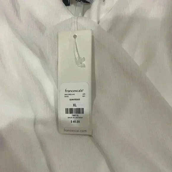Francesca’s Trixxi White Romper NWT Size XL - Picture 3 of 3